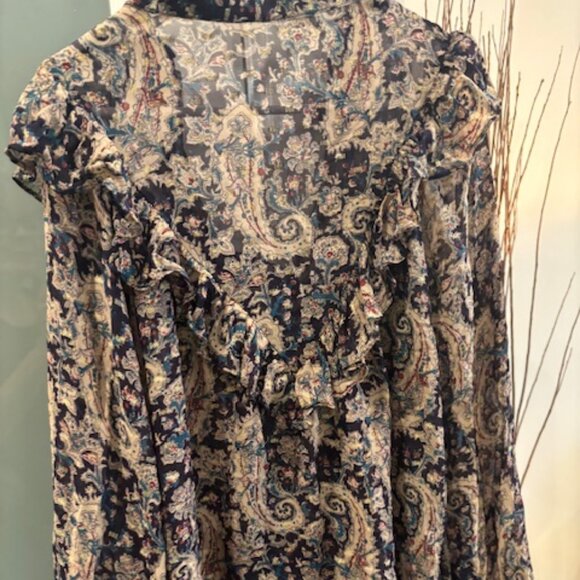 Variety of Tops Scroll through photos - Picture 2 of 16